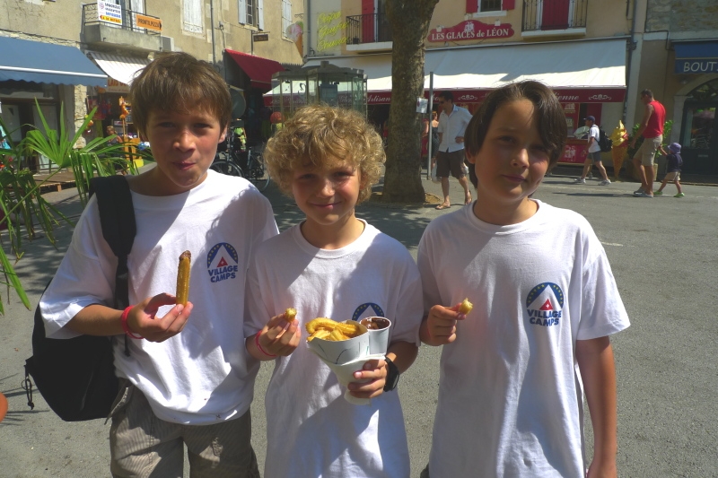 Village Camps International Summer Camp Ard&egrave;che, France 2019-07-26 https://www.villagecamps.com/journals_admin/images/16-10-Leo, Henry and Nicolo.jpg